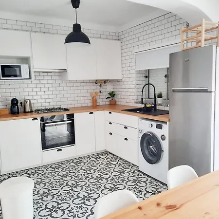 Apartament Fredjo Casa *